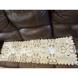 Embroidered Floral Beige Rectangular Fabric Table Runner Classic Style